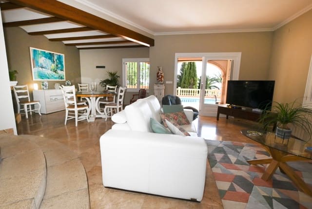Chalet de 3 habitaciones en Oltamar - Cucarres, Calpe / Calp en venta - 650.000 € (Ref: 9436733)
