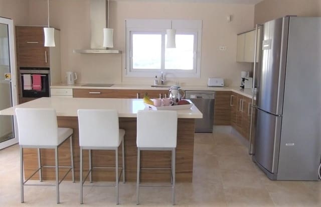 4 slaapkamer Villa te koop in Cometa - Carrió, Calpe / Calp met zwembad - € 895.000 (Ref: 9445838)