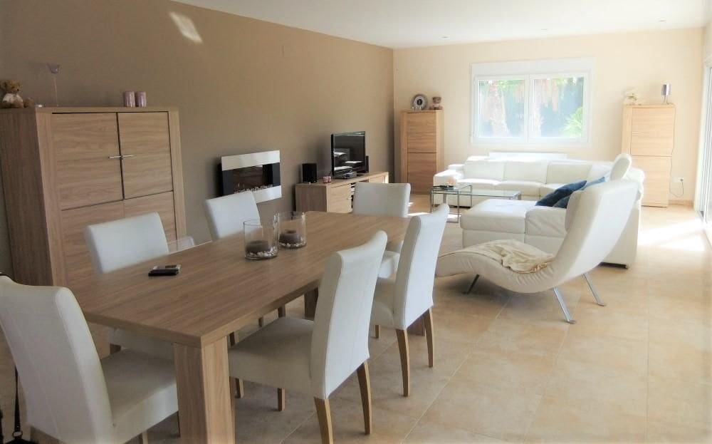 4 slaapkamer Villa te koop in Calpe / Calp met zwembad - € 895.000 (Ref: 9445838)