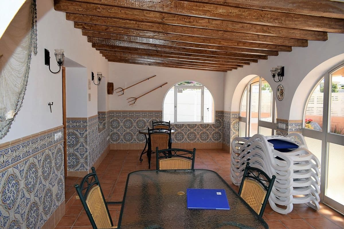 5 makuuhuone Huvila myytävänä paikassa Calpe / Calp mukana uima-altaan - 650 000 € (Ref: 9445840)