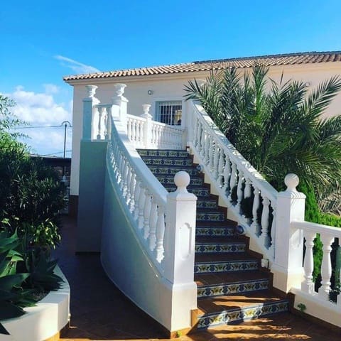 Apartamento de 2 habitaciones en Calpe / Calp en venta con piscina garaje - 240.000 € (Ref: 9451028)