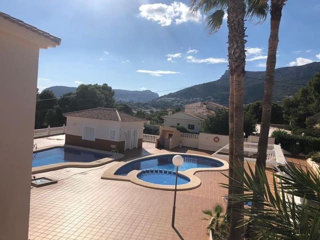 Apartamento de 2 habitaciones en Calpe / Calp en venta con piscina garaje - 240.000 € (Ref: 9451028)