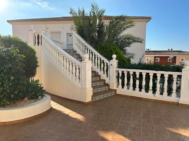 Apartamento de 2 habitaciones en Calpe / Calp en venta con piscina garaje - 240.000 € (Ref: 9451028)