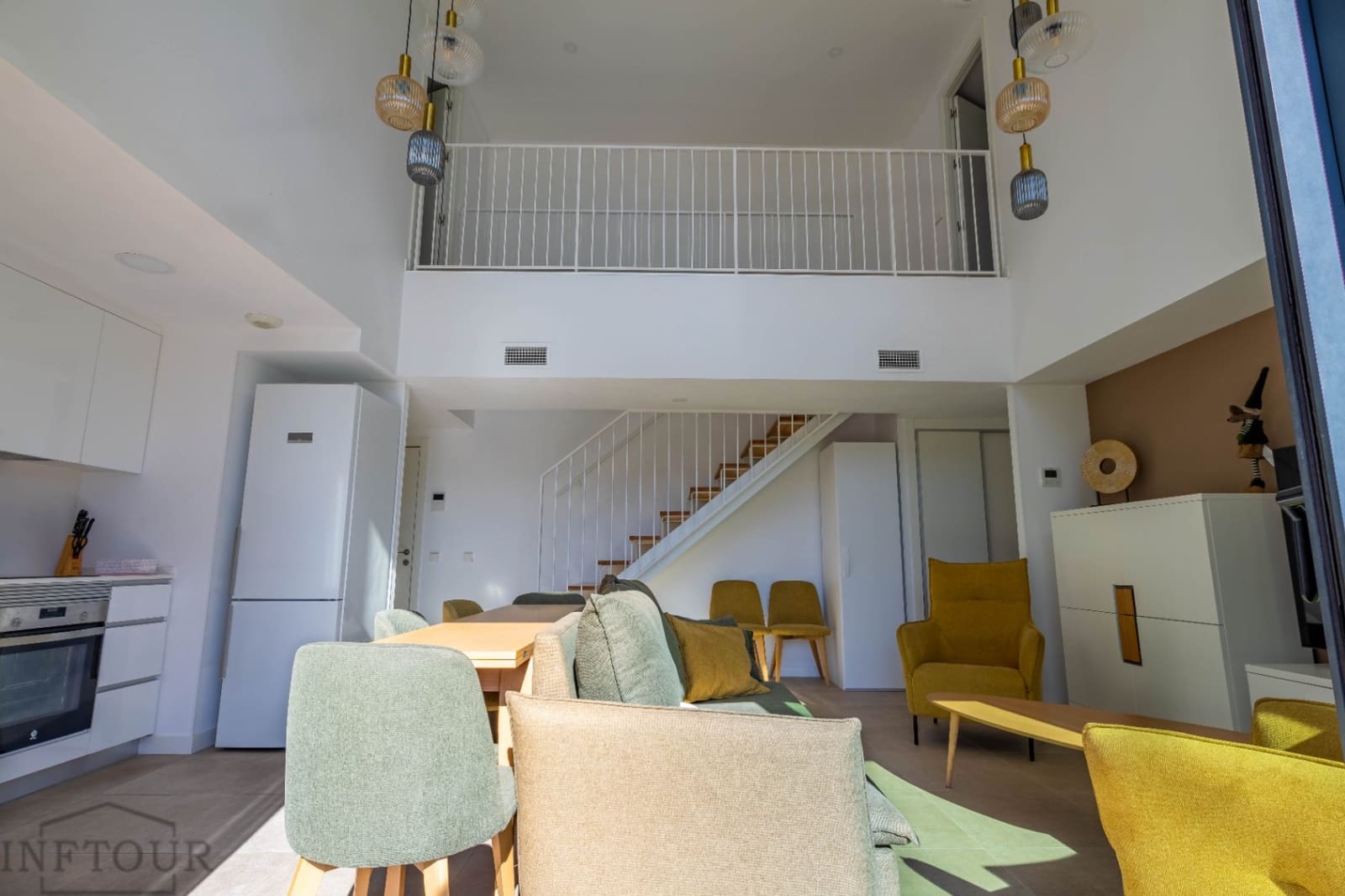 Appartement de 3 chambres à louer à Calpe / Calp avec piscine garage - 2 400 € (Ref: 9451029)