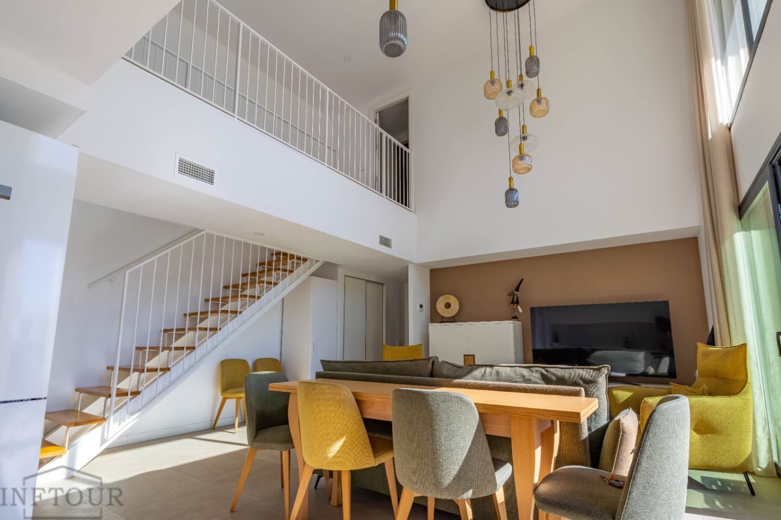 Appartement de 3 chambres à louer à Calpe / Calp avec piscine garage - 2 400 € (Ref: 9451029)