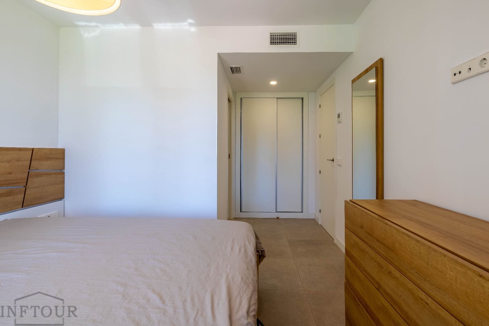 Appartement de 3 chambres à louer à Calpe / Calp avec piscine garage - 2 400 € (Ref: 9451029)