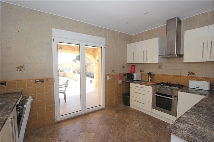4 camera da letto Villa in vendita in Calpe / Calp con piscina garage - 670.000 € (Rif: 9455897)