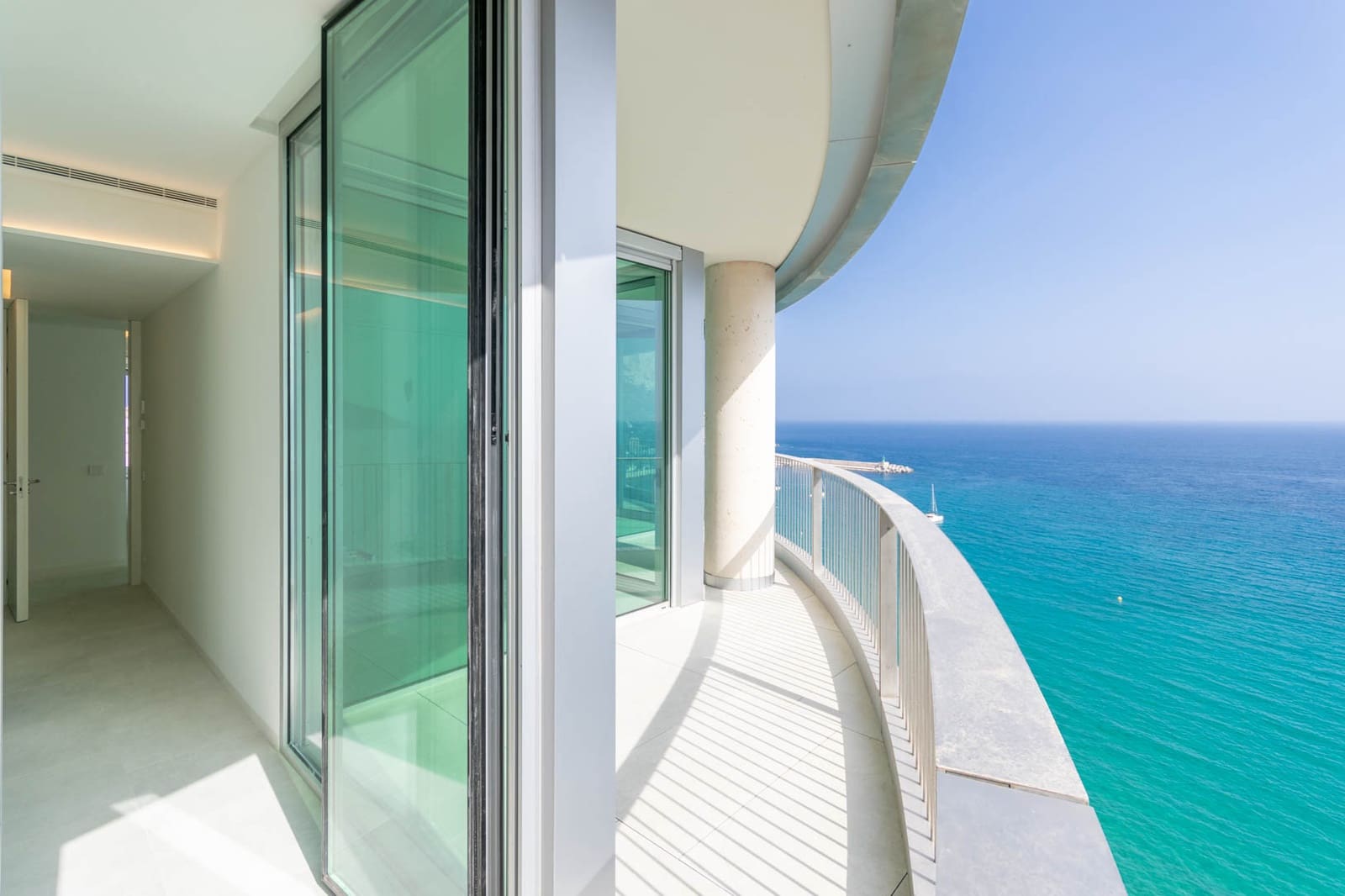 4 slaapkamer Flat te koop in Calpe / Calp met zwembad garage - € 1.600.000 (Ref: 9465225)