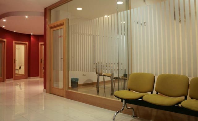 6 chambre Bureau à vendre à Pueblo, Calpe / Calp - 380 000 € (Ref: 9473841)