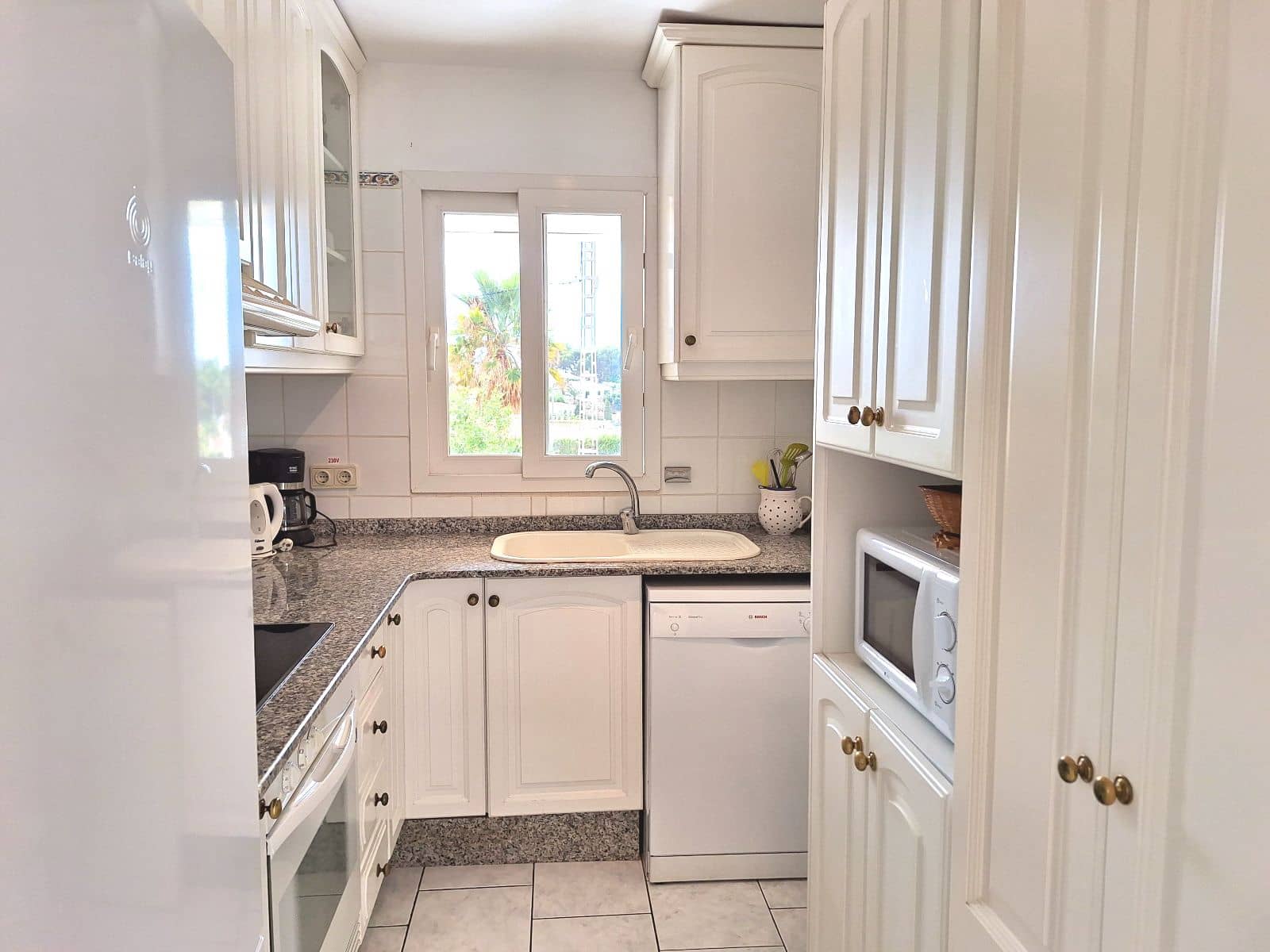 4 slaapkamer Villa te koop in Calpe / Calp met zwembad garage - € 532.000 (Ref: 9496869)