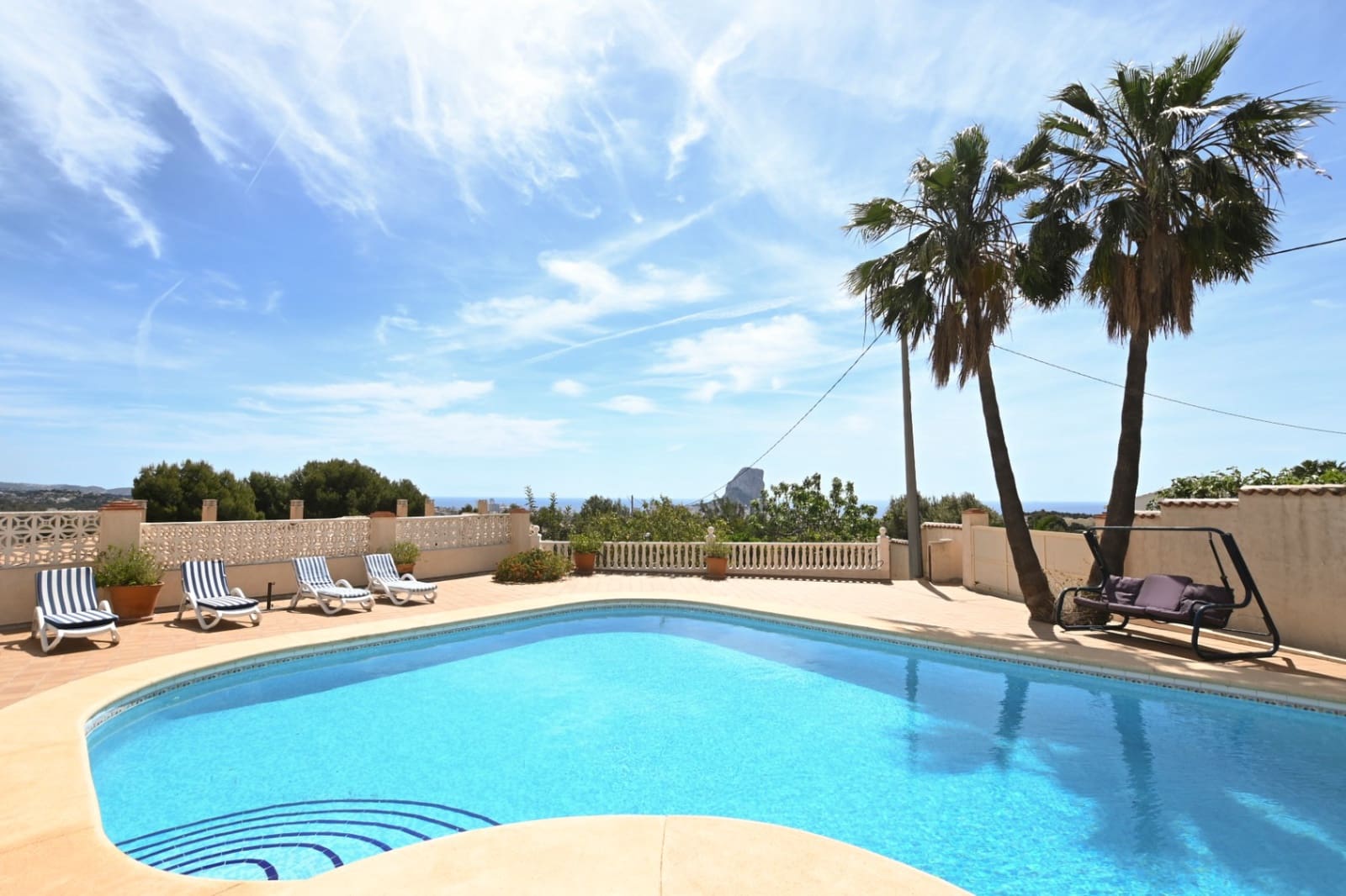 6 Zimmer Villa zu verkaufen in Calpe / Calp - 855.000 € (Ref: 9496871)