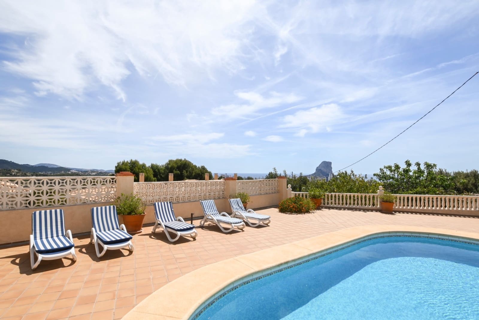 6 Zimmer Villa zu verkaufen in Calpe / Calp - 855.000 € (Ref: 9496871)