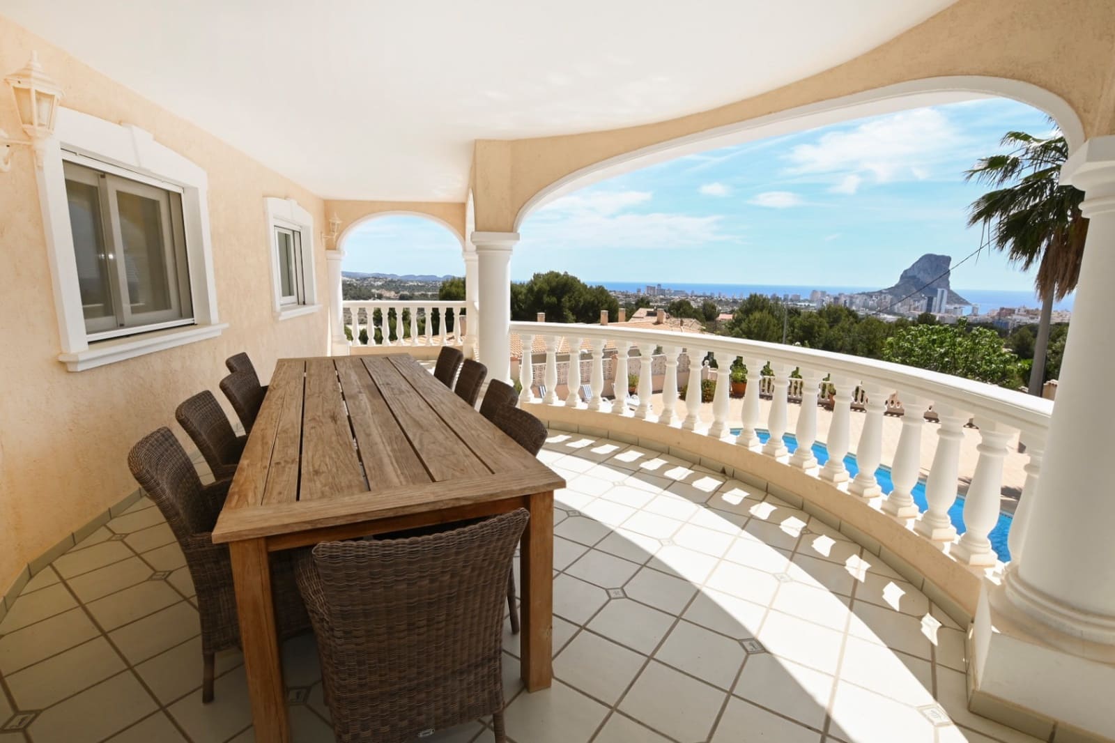 6 Zimmer Villa zu verkaufen in Calpe / Calp - 855.000 € (Ref: 9496871)