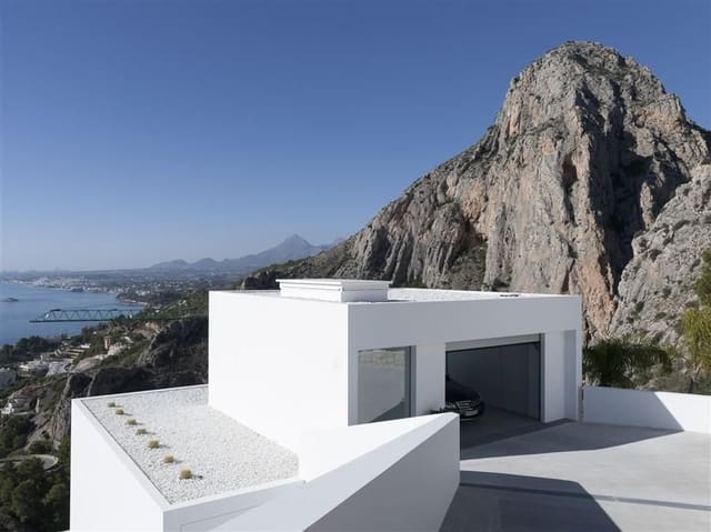 3 soveværelse Villa til salg i Puerto, Calpe / Calp med swimmingpool - € 2.980.000 (Ref: 9536650)