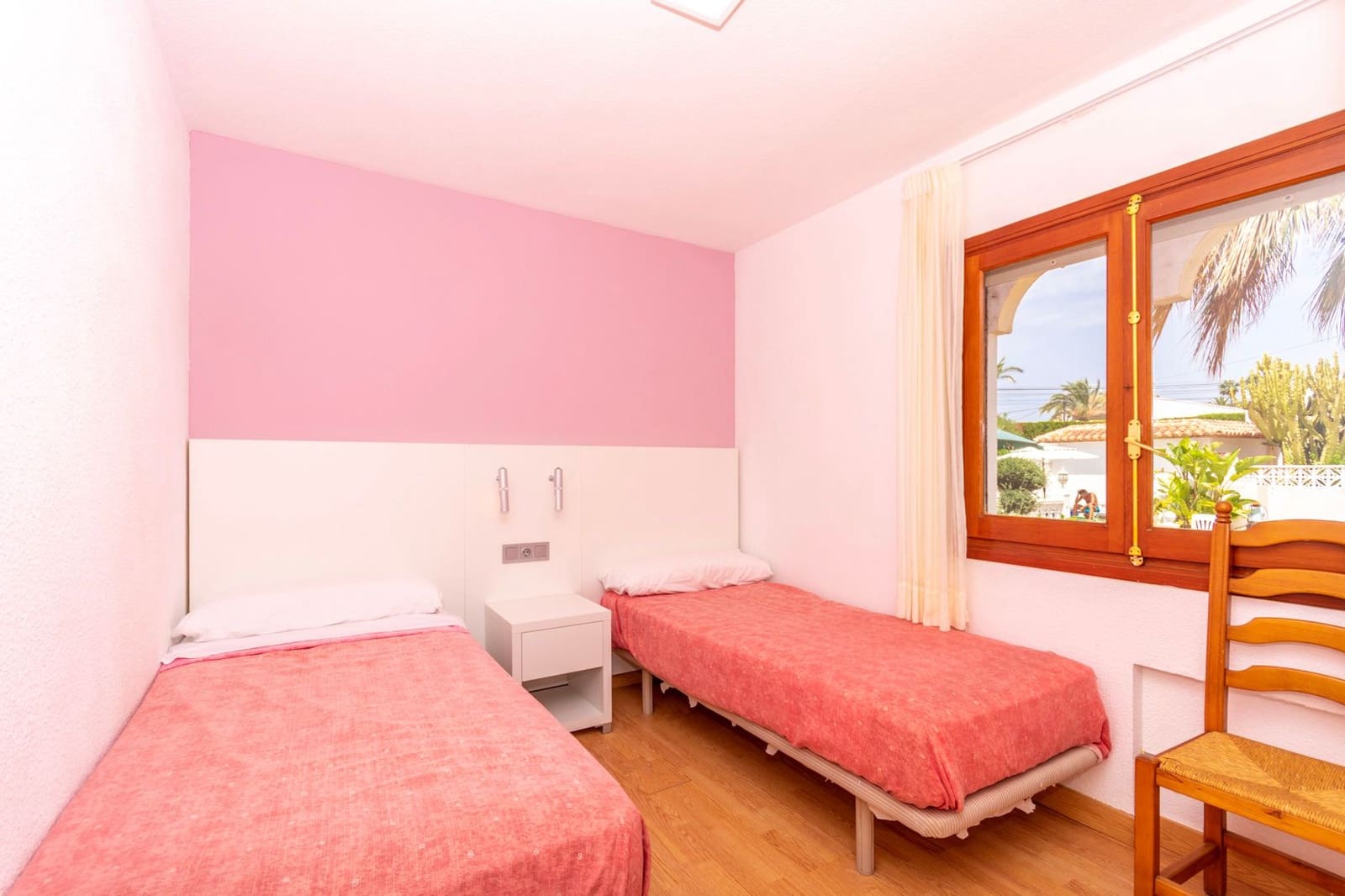 2 sypialnia Bungalow na sprzedaż w Calpe / Calp z basenem - 195 000 € (Ref: 9537228)