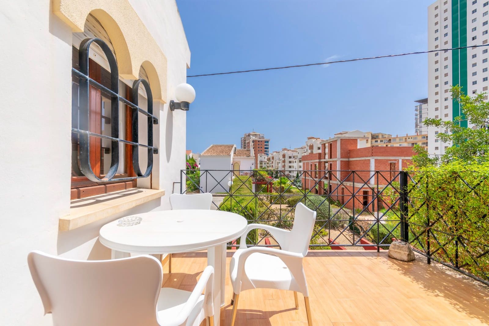 2 sypialnia Bungalow na sprzedaż w Calpe / Calp z basenem - 195 000 € (Ref: 9537228)