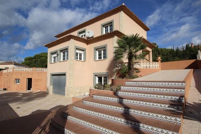 5 sypialnia Willa na sprzedaż w Cometa - Carrió, Calpe / Calp z basenem garażem - 725 000 € (Ref: 9537229)