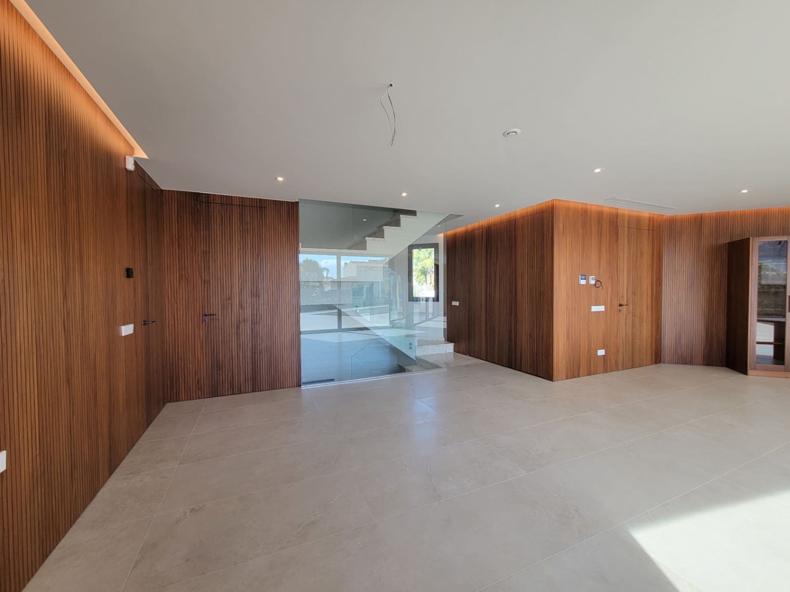 5 sypialnia Willa na sprzedaż w Calpe / Calp z basenem garażem - 1 550 000 € (Ref: 9540790)