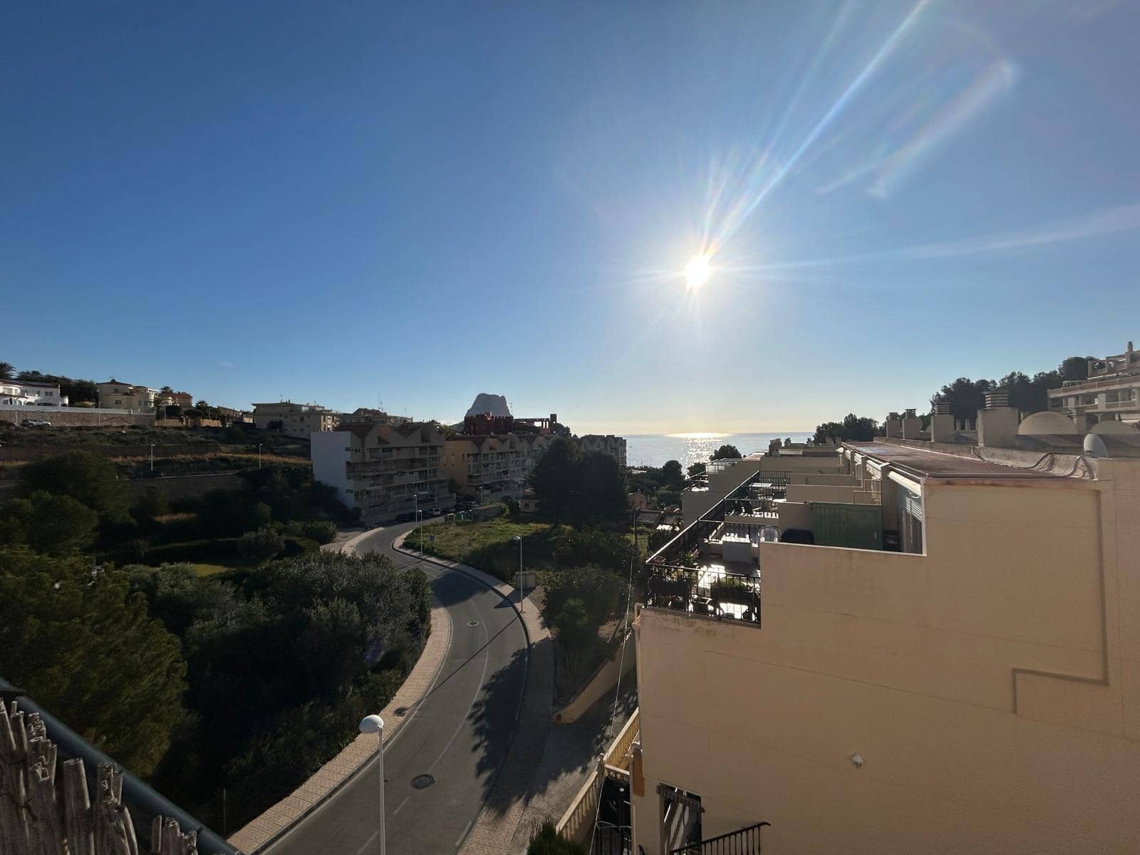 2 makuuhuone Huoneisto myytävänä paikassa Calpe / Calp mukana uima-altaan 
autotalli - 249 000 € (Ref: 9547617)