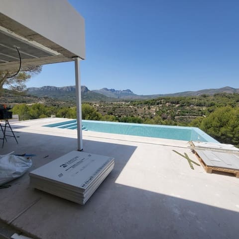 3 makuuhuone Huvila myytävänä paikassa Pueblo, Calpe / Calp mukana uima-altaan - 1 135 000 € (Ref: 9547618)
