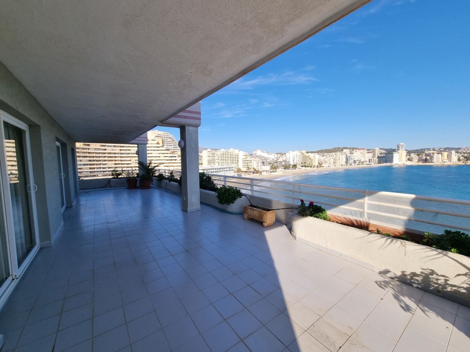 2 sypialnia Apartament na sprzedaż w Calpe / Calp z basenem garażem - 1 600 000 € (Ref: 9547620)