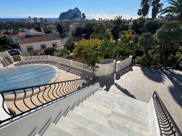 6 soveværelse Villa til salg i Calpe / Calp med swimmingpool - € 1.500.000 (Ref: 9557641)