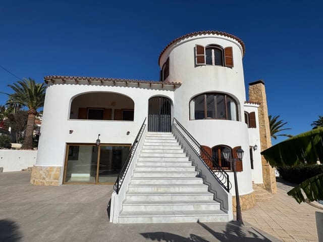 6 soveværelse Villa til salg i Calpe / Calp med swimmingpool - € 1.500.000 (Ref: 9557641)