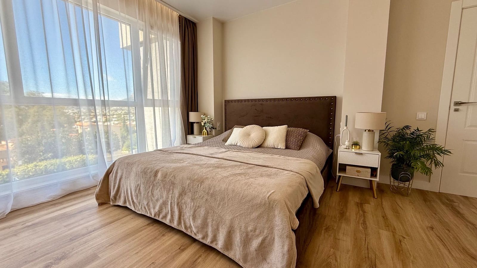 4 soveværelse Villa til salg i Calpe / Calp med swimmingpool - € 1.090.000 (Ref: 9560919)