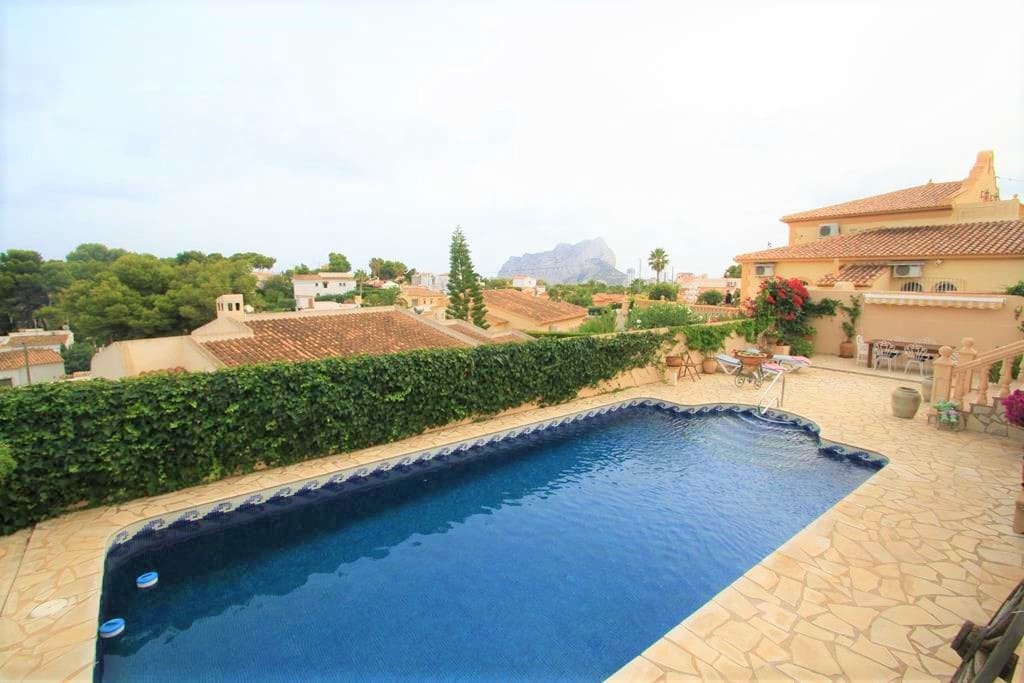 3 bedroom Villa for sale in Calpe / Calp with pool garage - € 650,000 (Ref: 9564334)