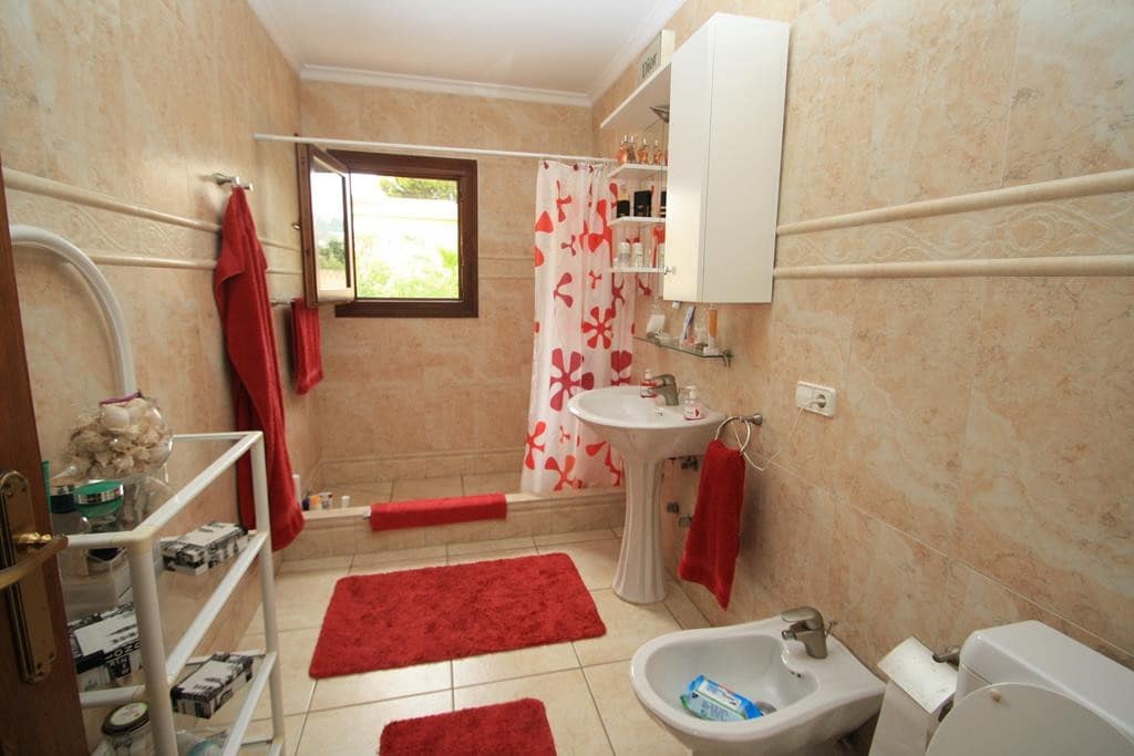 3 bedroom Villa for sale in Calpe / Calp with pool garage - € 650,000 (Ref: 9564334)