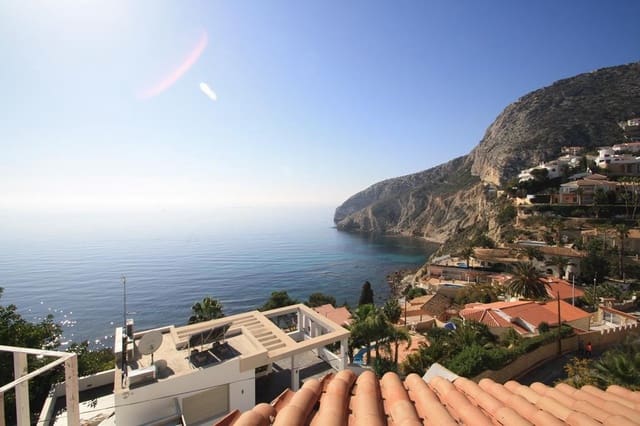 4 quarto Moradia para venda em Maryvilla, Calpe / Calp com piscina - 950 000 € (Ref: 9564335)