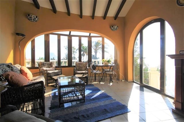 4 quarto Moradia para venda em Maryvilla, Calpe / Calp com piscina - 950 000 € (Ref: 9564335)