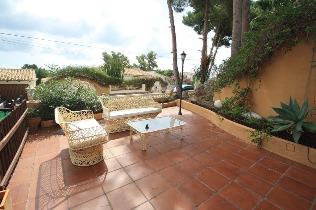 6 makuuhuone Huvila myytävänä paikassa Moraira mukana uima-altaan 
autotalli - 1 100 000 € (Ref: 9564337)