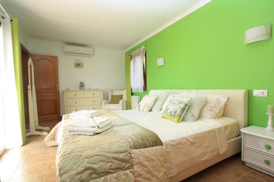 6 makuuhuone Huvila myytävänä paikassa Moraira mukana uima-altaan 
autotalli - 1 100 000 € (Ref: 9564337)