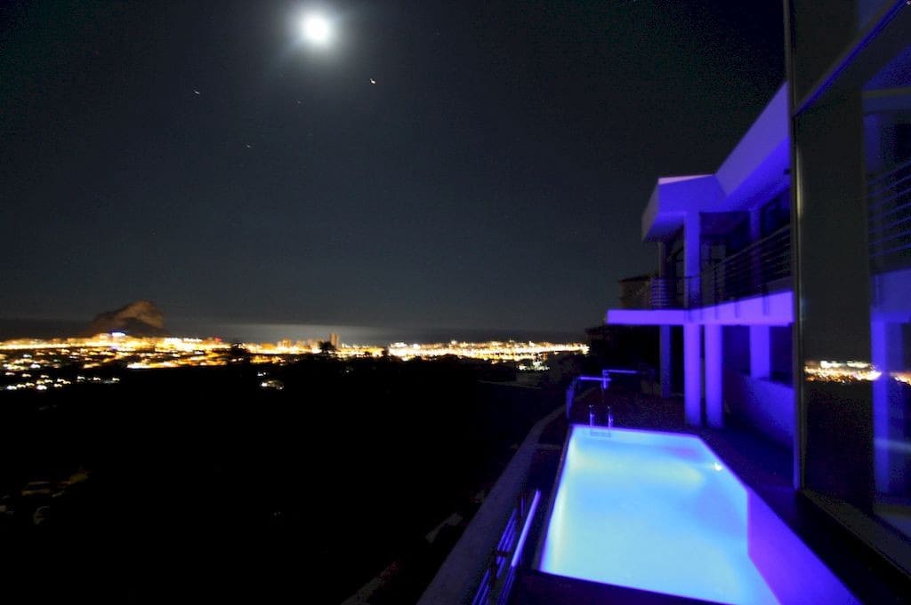 6 chambre Villa/Maison à vendre à Calpe / Calp avec piscine garage - 1 950 000 € (Ref: 9564339)