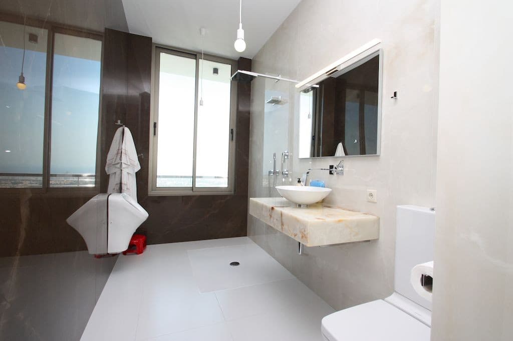 6 chambre Villa/Maison à vendre à Calpe / Calp avec piscine garage - 1 950 000 € (Ref: 9564339)