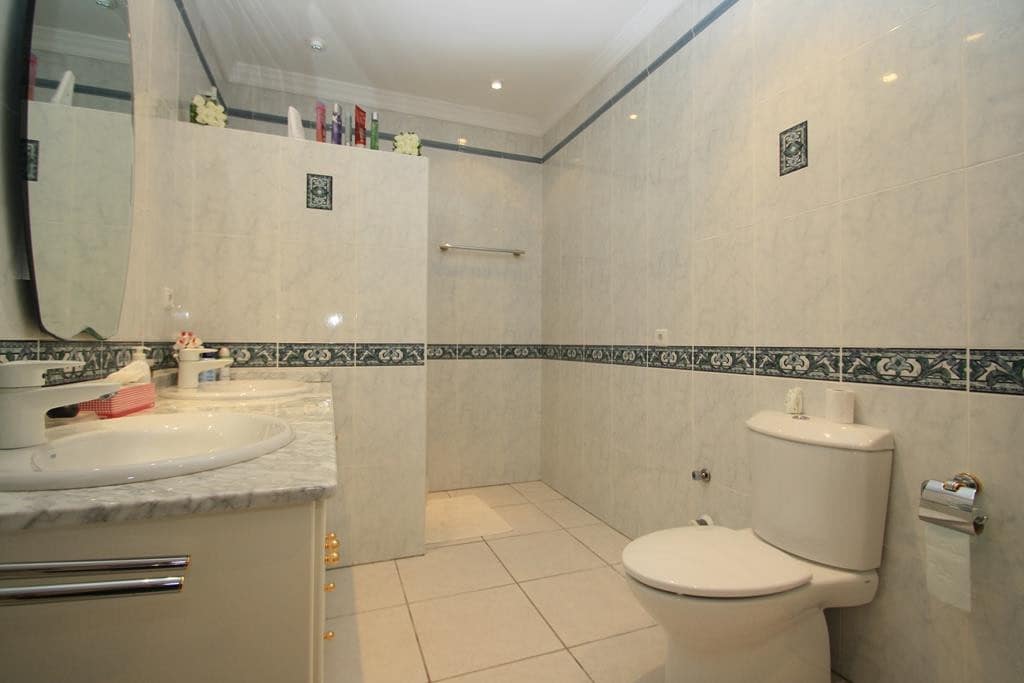 5 soverom Villa til salgs i Calpe / Calp med svømmebasseng garasje - € 1 500 000 (Ref: 9564340)