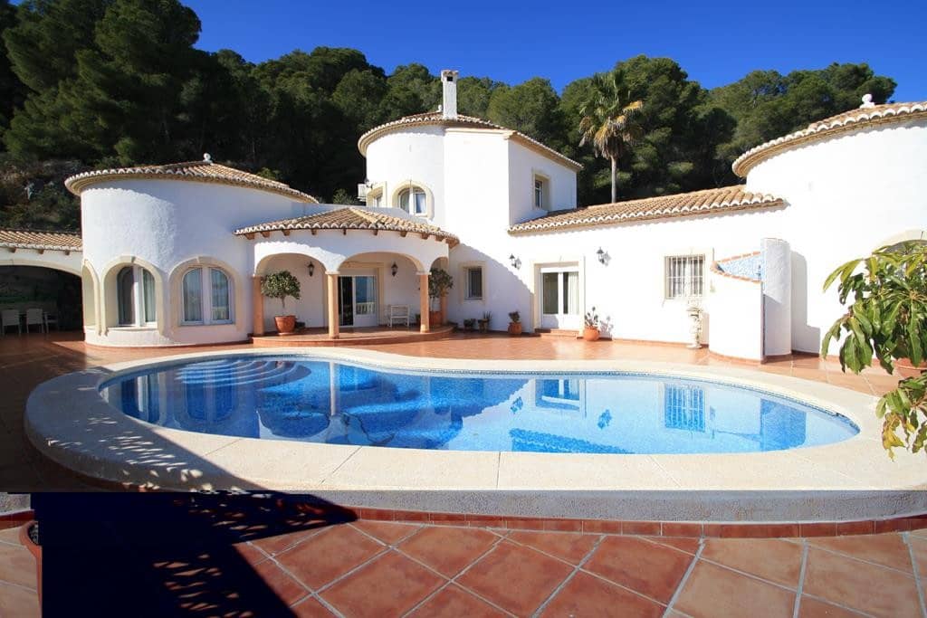 5 soverom Villa til salgs i Calpe / Calp med svømmebasseng garasje - € 1 500 000 (Ref: 9564340)