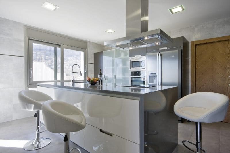 5 soveværelse Villa til salg i Calpe / Calp med swimmingpool garage - € 750.000 (Ref: 9564343)