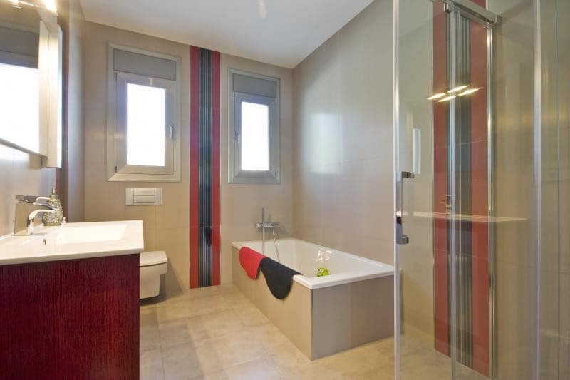 5 soveværelse Villa til salg i Calpe / Calp med swimmingpool garage - € 750.000 (Ref: 9564343)