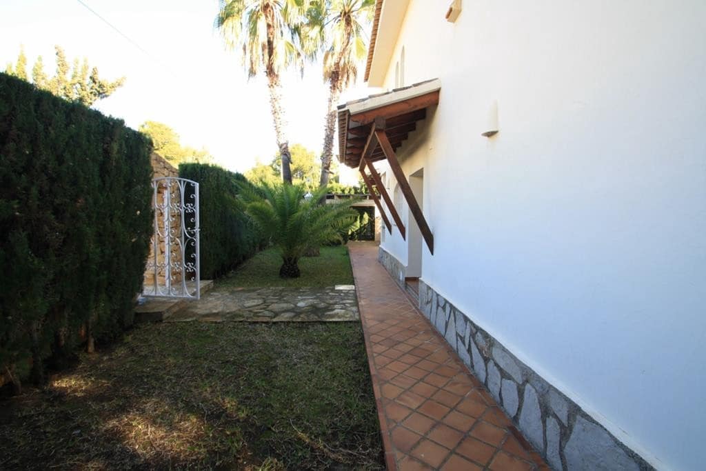 4 chambre Villa/Maison à vendre à Calpe / Calp avec piscine garage - 2 500 000 € (Ref: 9564344)
