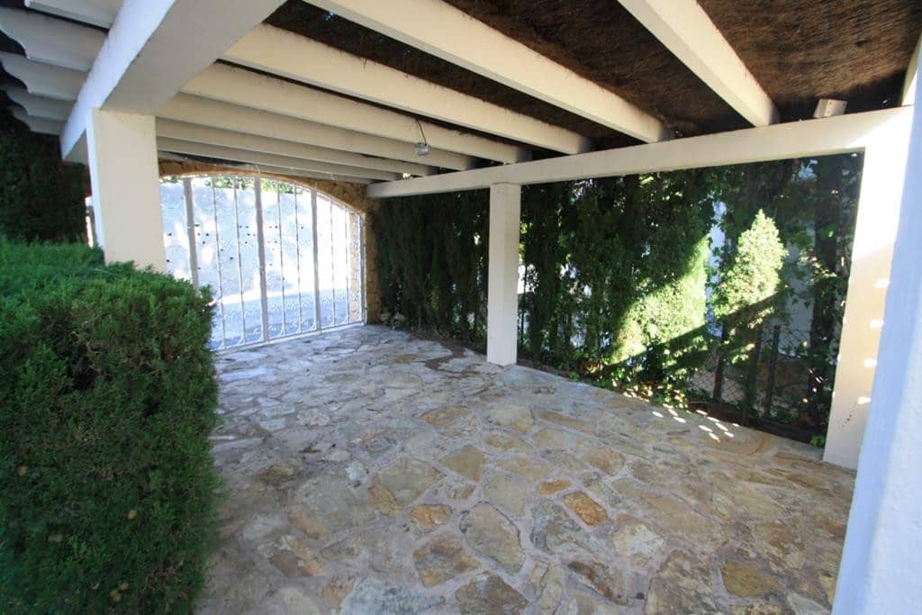 4 chambre Villa/Maison à vendre à Calpe / Calp avec piscine garage - 2 500 000 € (Ref: 9564344)