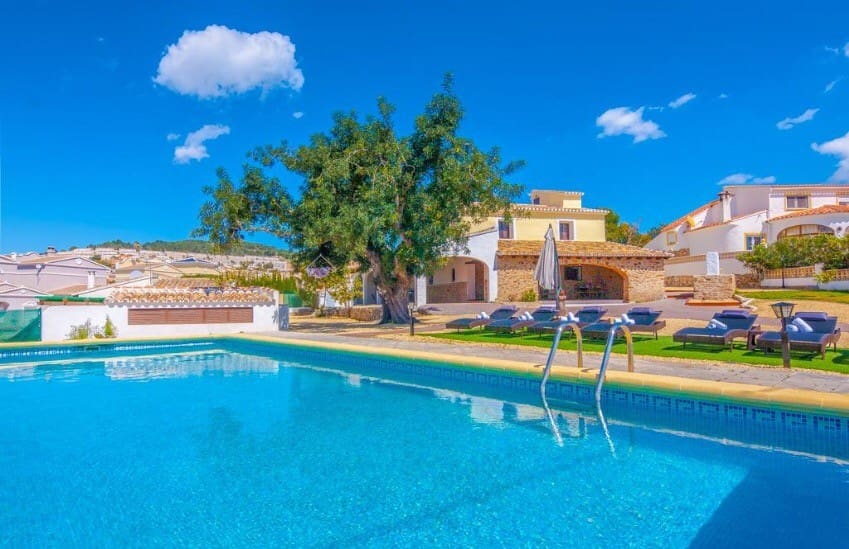 5 chambre Villa/Maison à vendre à Calpe / Calp avec piscine garage - 710 000 € (Ref: 9564347)