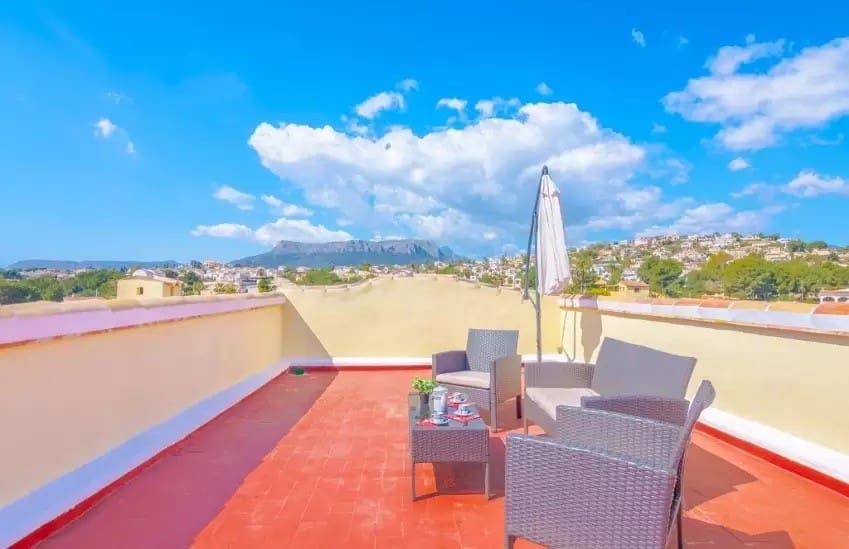 5 chambre Villa/Maison à vendre à Calpe / Calp avec piscine garage - 710 000 € (Ref: 9564347)