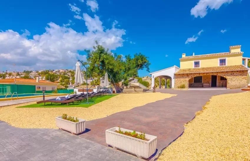 5 chambre Villa/Maison à vendre à Calpe / Calp avec piscine garage - 710 000 € (Ref: 9564347)