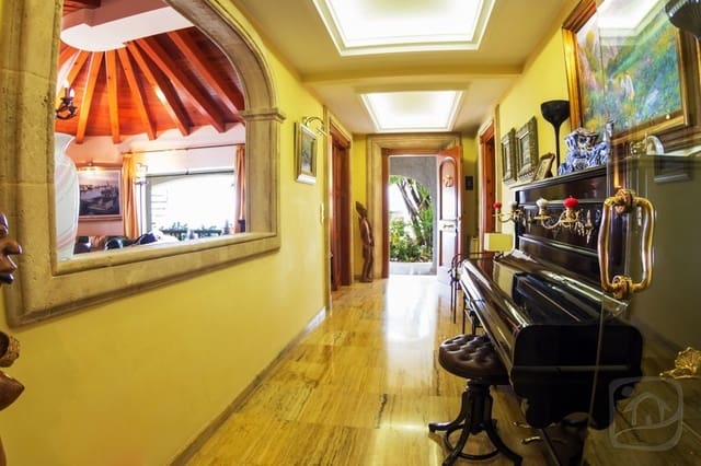 4 sypialnia Willa na sprzedaż w El Portet - Pla de Mar, Teulada-Moraira z basenem garażem - 2 900 000 € (Ref: 9564348)