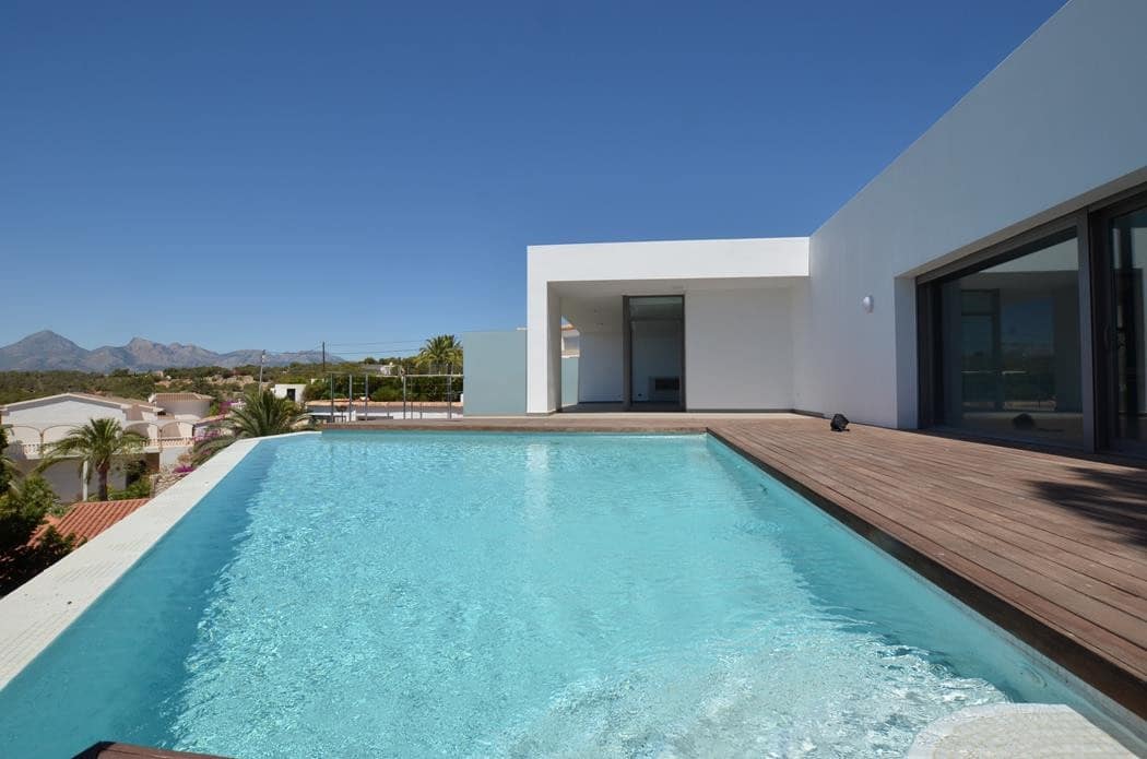 4 quarto Moradia para venda em Altea com piscina garagem - 2 800 000 € (Ref: 9564352)