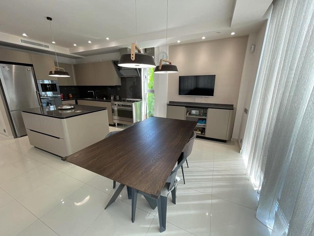 5 chambre Villa/Maison à vendre à Calpe / Calp avec piscine garage - 1 980 000 € (Ref: 9568043)