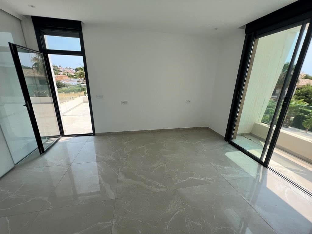 4 bedroom Villa for sale in Calpe / Calp with pool garage - € 1,125,000 (Ref: 9590725)