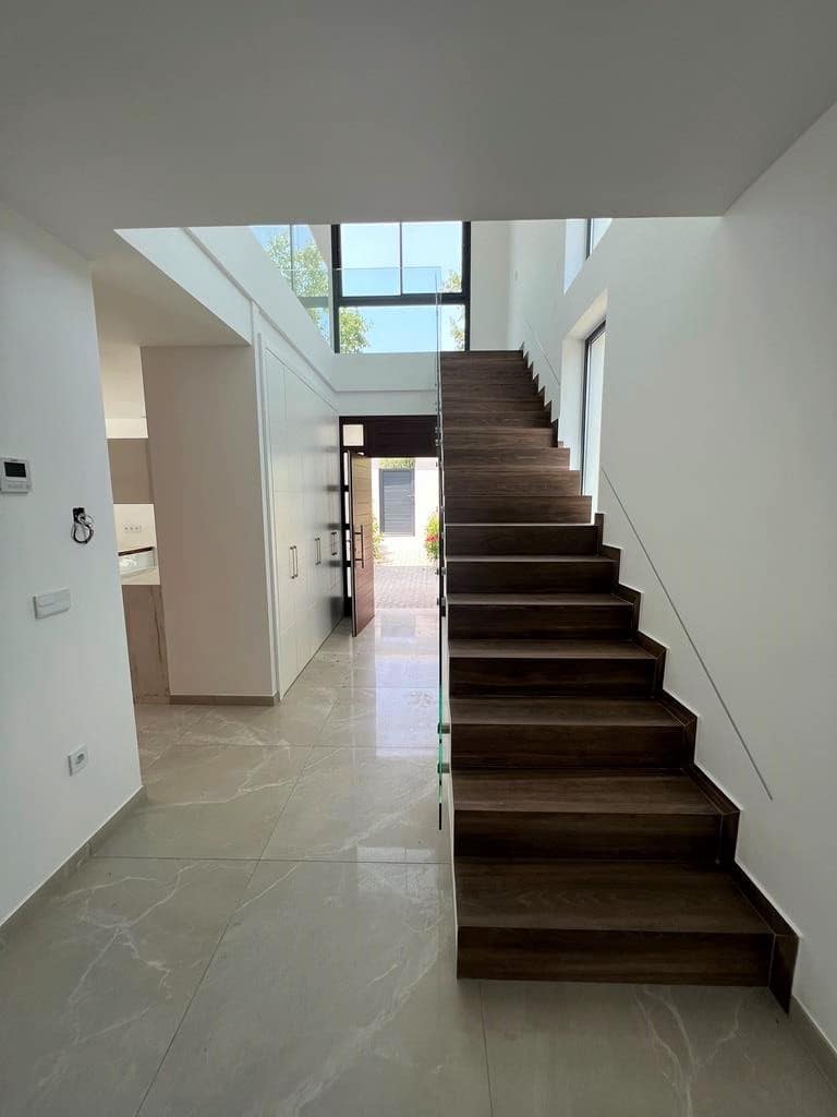 4 bedroom Villa for sale in Calpe / Calp with pool garage - € 1,125,000 (Ref: 9590725)